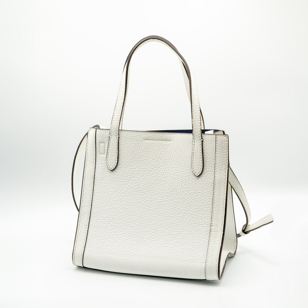 white-leather-purse